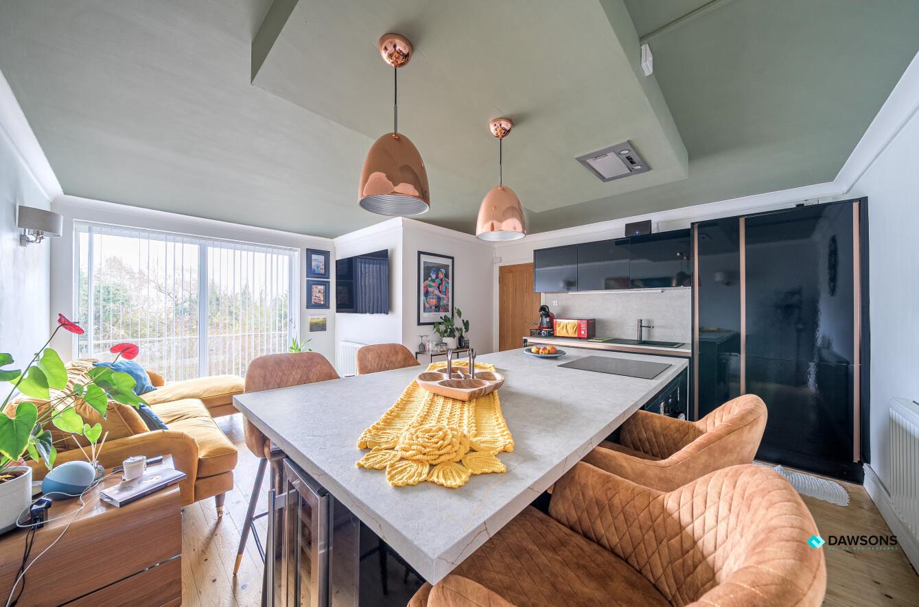 Highcliffe Court, Langland, Swansea, SA3 4TQ